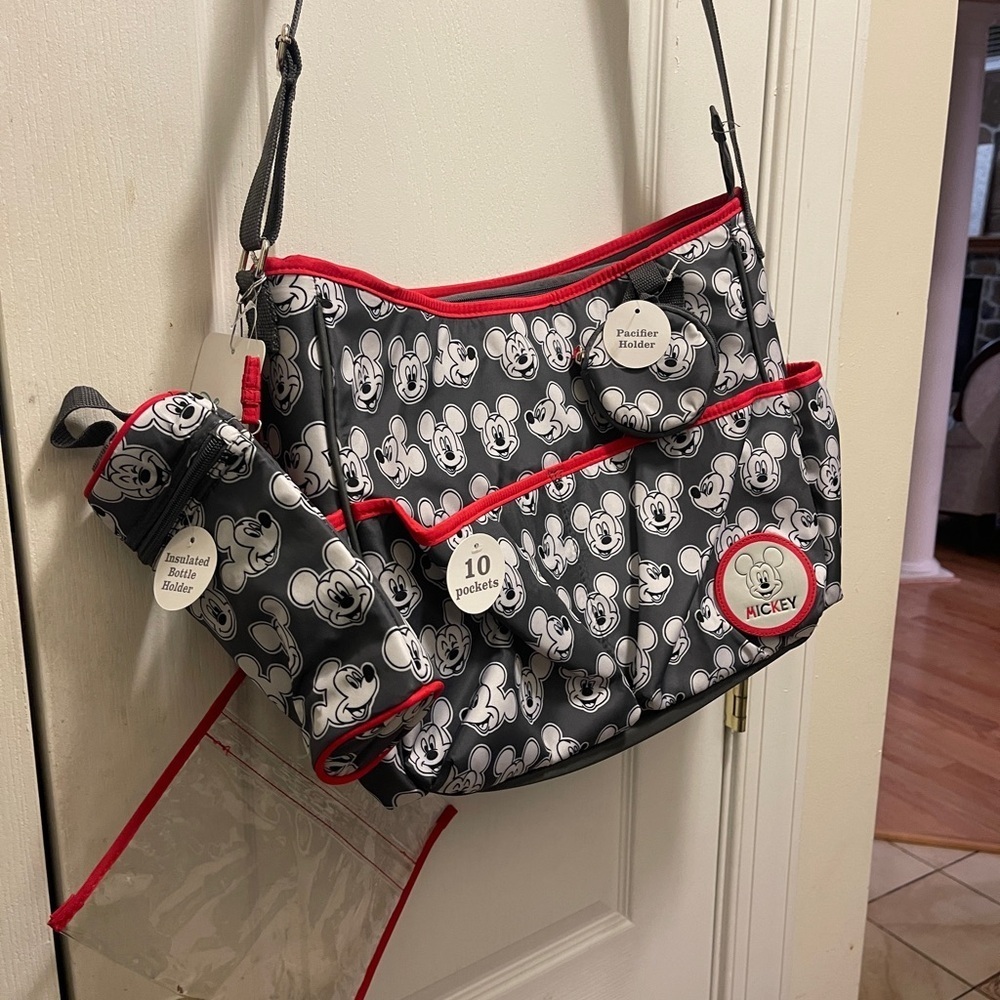 Disney Mickey Toss Print Satchel Wet Pack Changing Pad 
Pacifier& Bottle Holder - Picture 8 of 16